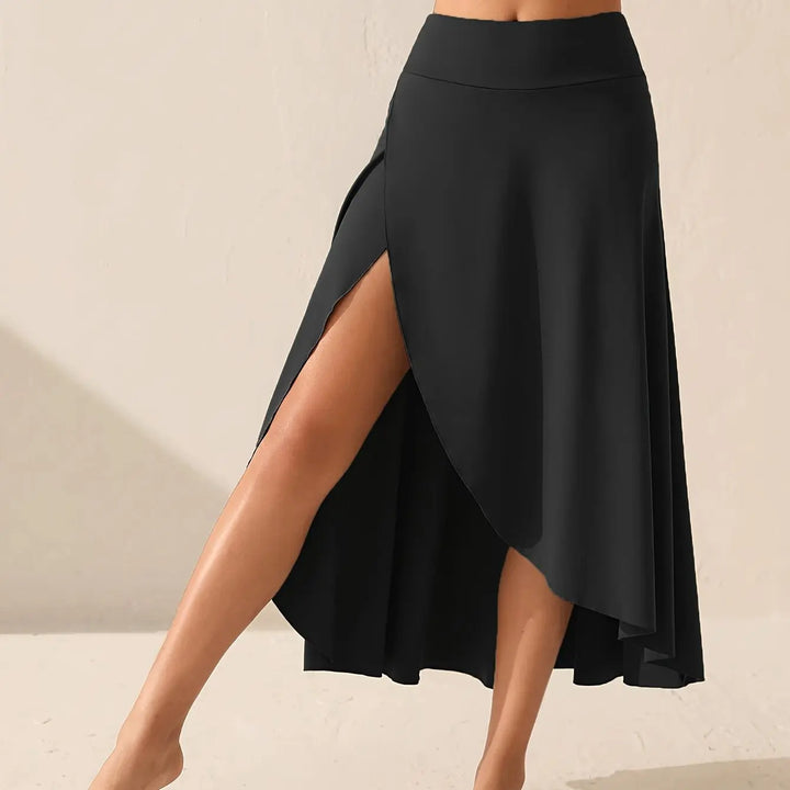 Elegant High-Waist Asymmetrical Knitted Skirt – Lightweight Summer Fashion for Women